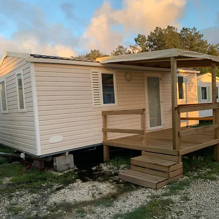 Bungalo E9 Campsite Pataias